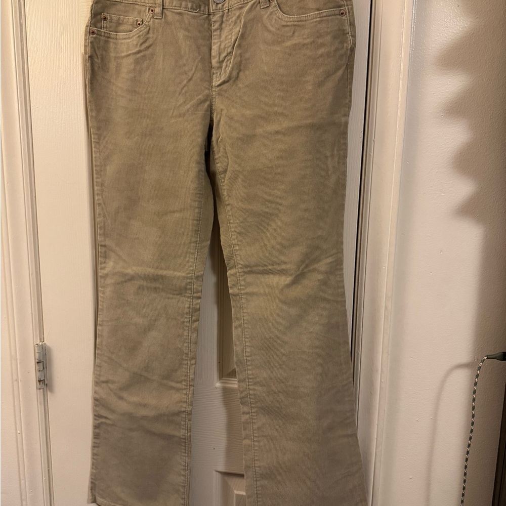 Old Navy Stretch Corduroy Pants in Tan